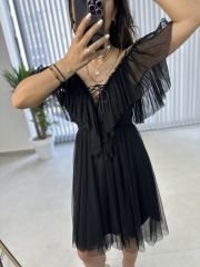 Siyah Tül Detaylı Elbise