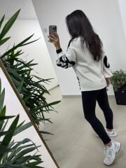 Orj. Marka Fiyonk Detaylı V Yaka Triko Kazak