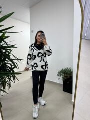 Orj. Marka Fiyonk Detaylı V Yaka Triko Kazak