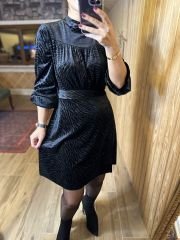 Jakarlı kadife elbise