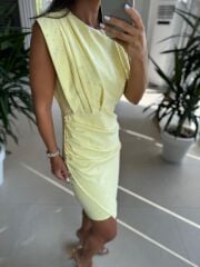 My 3794 Omuz Pile Detaylı Sarı Taşlı Elbise