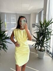 My 3794 Omuz Pile Detaylı Sarı Taşlı Elbise