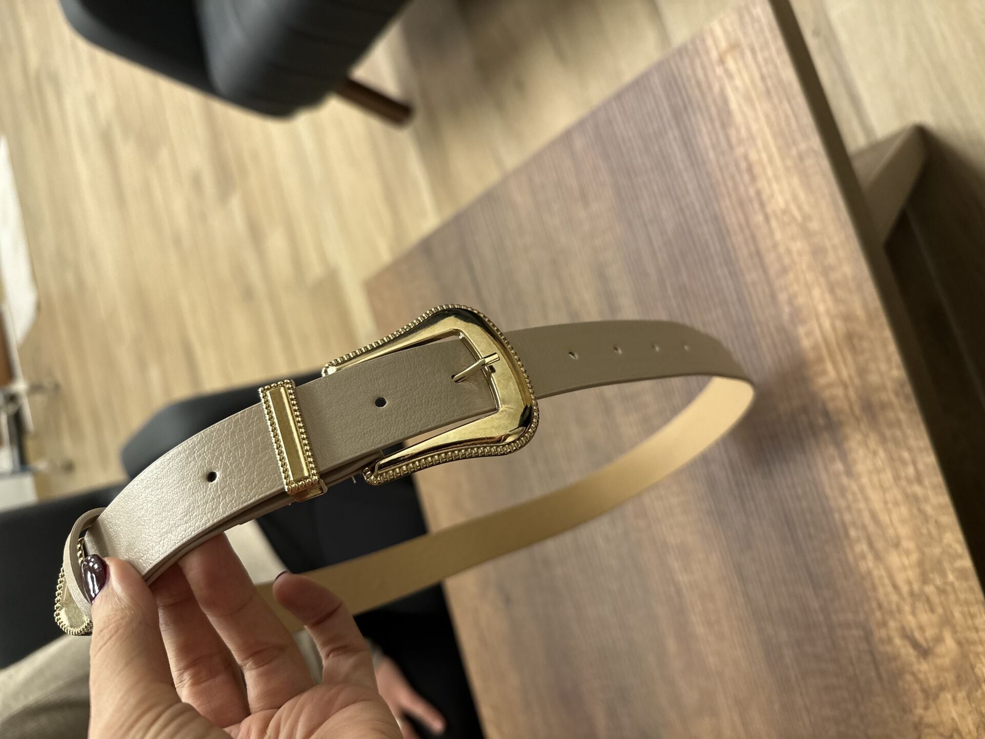 Altın Tokalı Taş Rengi Hoş Kemer