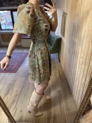 Gelegenheitsprodukt grünes Chiffonkleid
