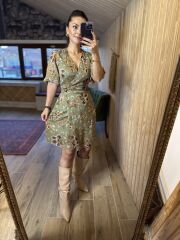 Gelegenheitsprodukt grünes Chiffonkleid