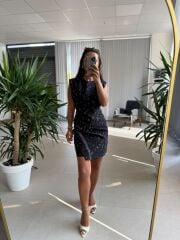 My 3794 Omuz Pile Detaylı Siyah Taşlı Elbise