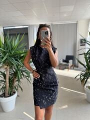 My 3794 Omuz Pile Detaylı Siyah Taşlı Elbise