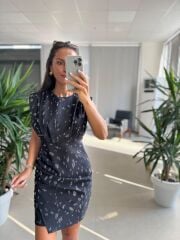 My 3794 Omuz Pile Detaylı Siyah Taşlı Elbise