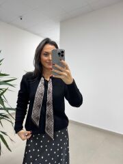 Mz 22751 Fularlı Siyah Kazak