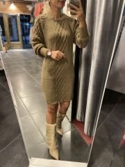 Siyah kürklü çizme