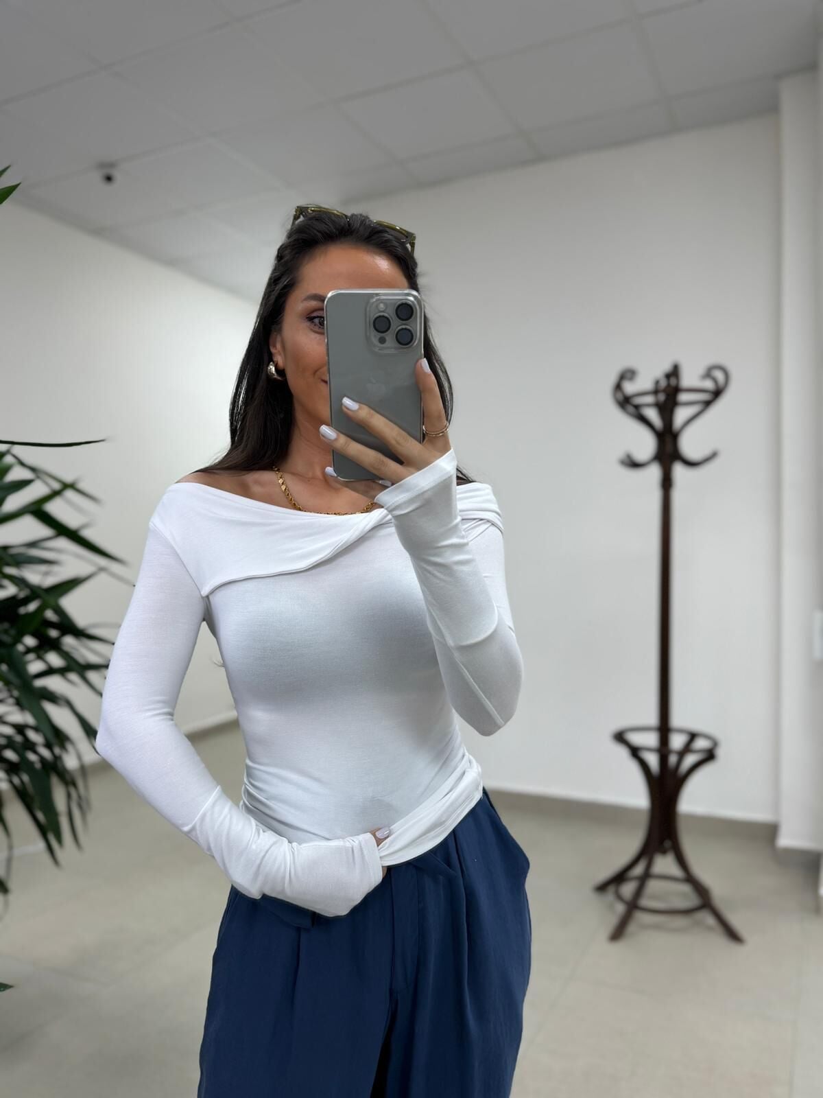 İv 25252 Madonna Yaka Düğüm Detaylı Ekru Bluz