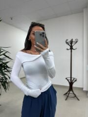 İv 25252 Madonna Yaka Düğüm Detaylı Ekru Bluz