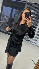 Tasarım Gömlek Detaylı Siyah Saten Elbise