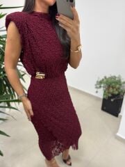 Ny 3022 Broş Detaylı Bordo Dantel Elbise