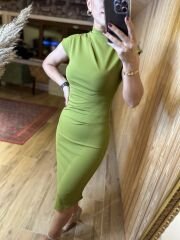 Crep drapeli yeşil kalem elbise