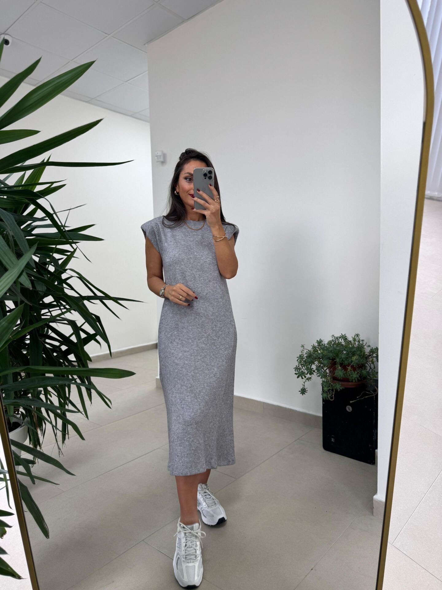 Bb 28294 Omuz Vatkalı Gri Yumoş Elbise