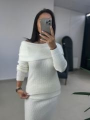 Bh Ekru Madonna Yaka Etekli Triko Takım