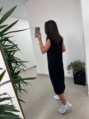 Bb 28294 Omuz Vatkalı Siyah Yumoş Elbise