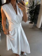 Bb 28783 Ekru V Yaka Çizgili Kuşaklı Elbise