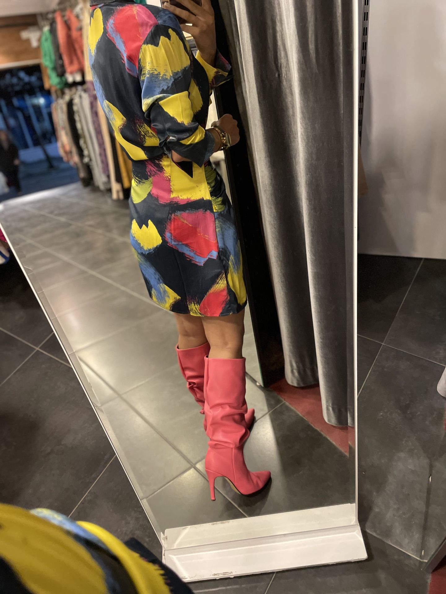 Pembe körüklü çizme
