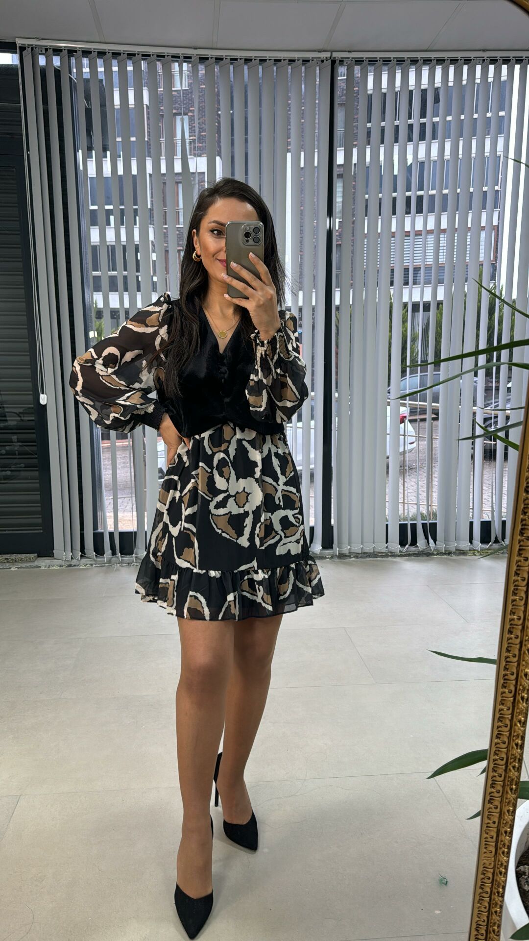 Kadife Yelekli Vizon Geçişli Elbise