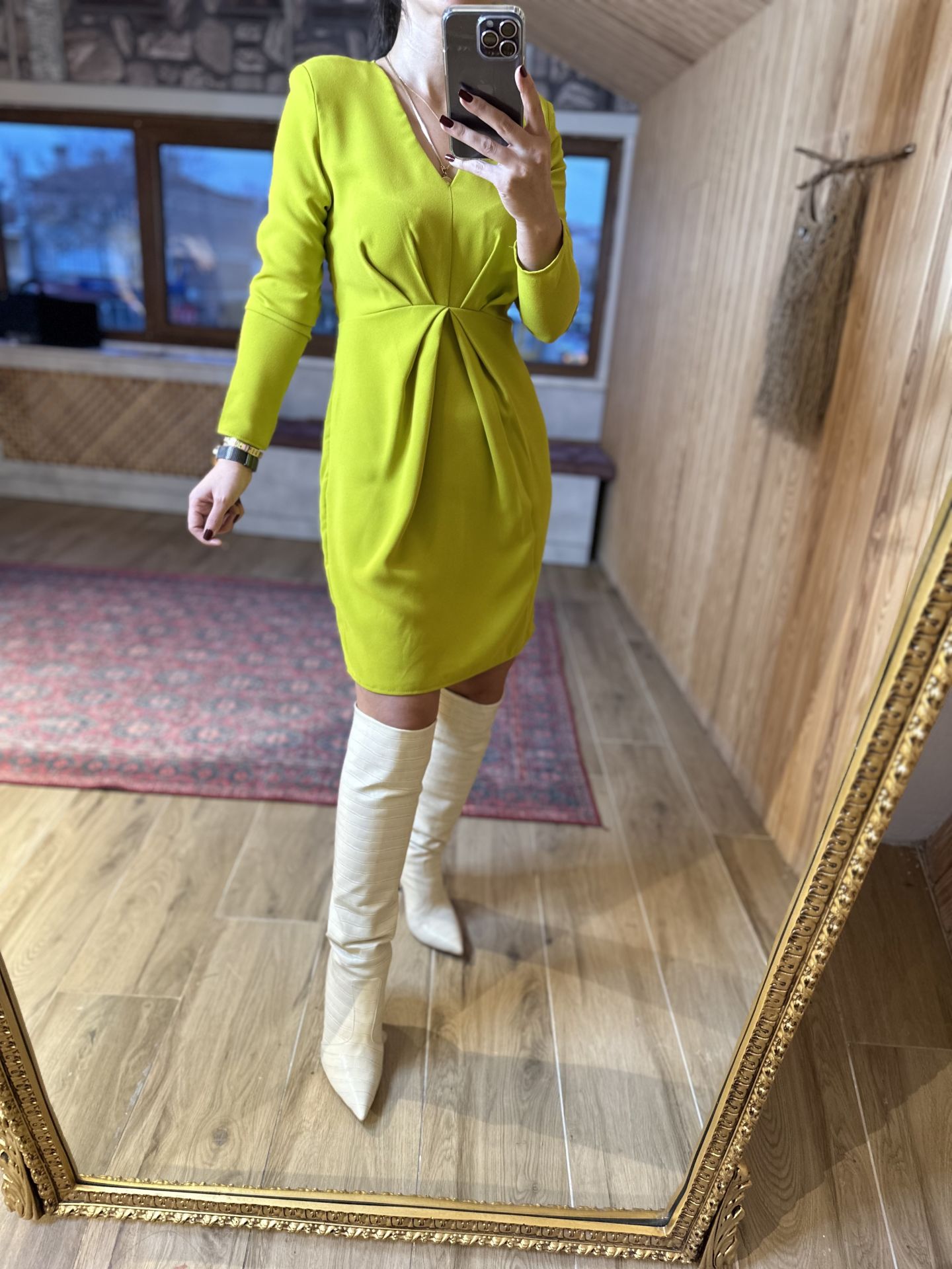 Fıstık yeşili crep elbise