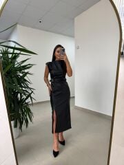 Ny 3042 Siyah Omuz Vatkalı Drapeli Deri Elbise