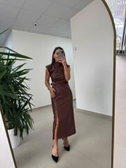 Ny 3042 A. Kahve Omuz Vatkalı Drapeli Deri Elbise