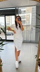 Kısa Kollu Beyaz Çizgili Triko Elbise