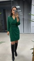 Zweireihiges grünes Kleid mit Schnalle