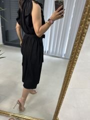 Ms Floş Keten Bağlamalı Siyah Elbise