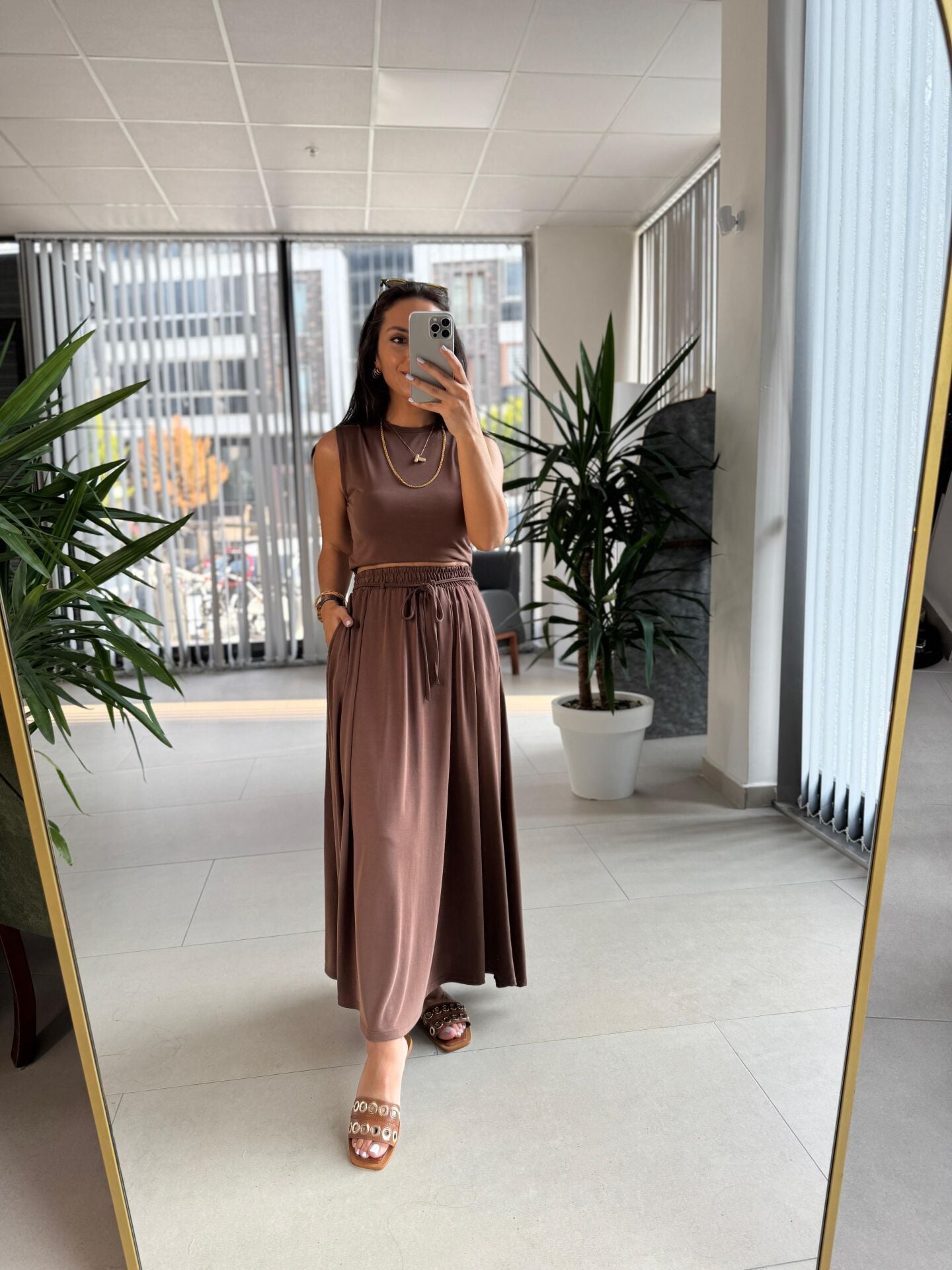 Cr 5006 Modal Etekli Kahve Takım